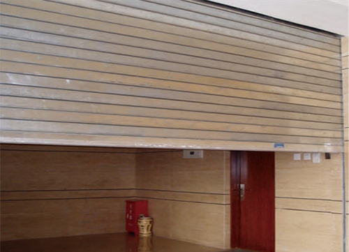 鋼質(zhì)防火卷簾(復合型)